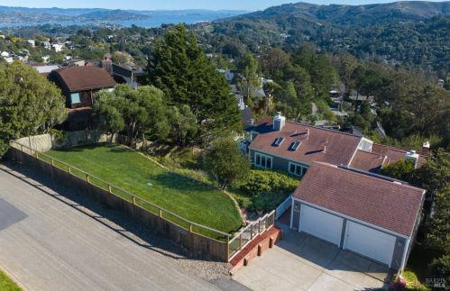 1235 Waterview Dr, Mill Valley, CA 94941-3412