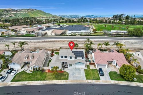 17653 Cedarwood Dr, Riverside CA  92503-7038 exterior