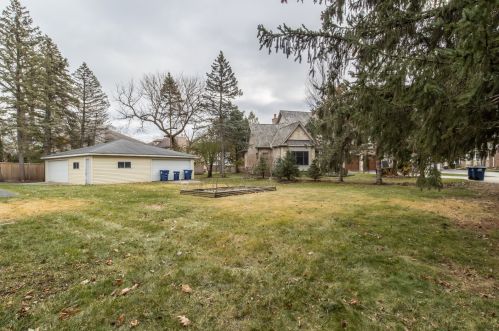 1241 Deerfield Rd, Bannockburn IL  60015-4170 exterior
