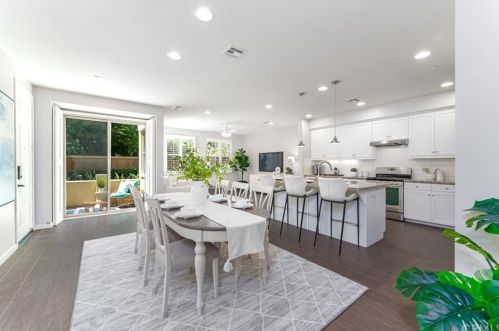 192 Borrego, Irvine, CA 92618-8887