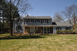 5 York St, Montville Township, NJ 07045-9660