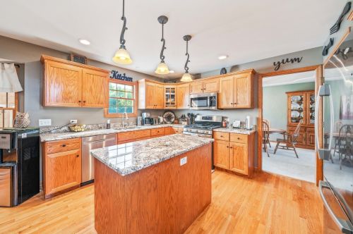14964 Chais Ct, Hinckley, IL 60520-6304