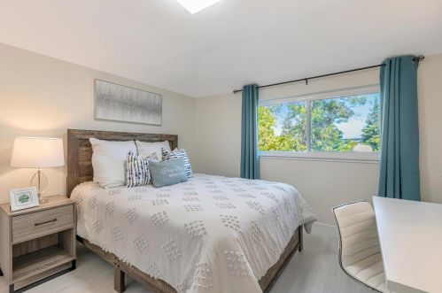 1741 Linnet Ln, Sunnyvale CA  94087-4832 exterior