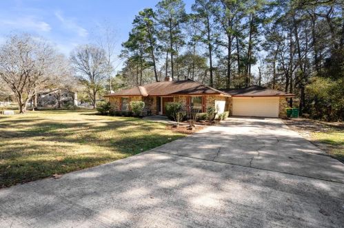 1657 White Oak Creek Dr, Conroe TX  77304-1340 exterior