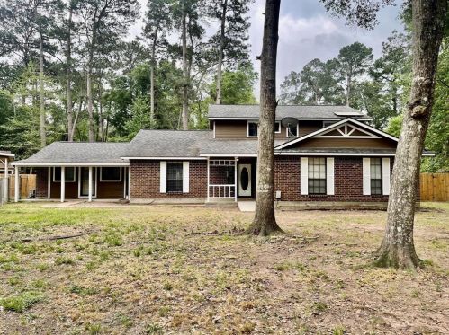 17876 Simon Ct, Conroe TX  77302-6936 exterior