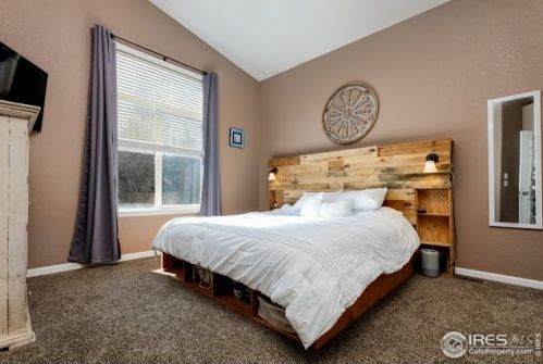 338 Graham Ln, Loveland CO exterior