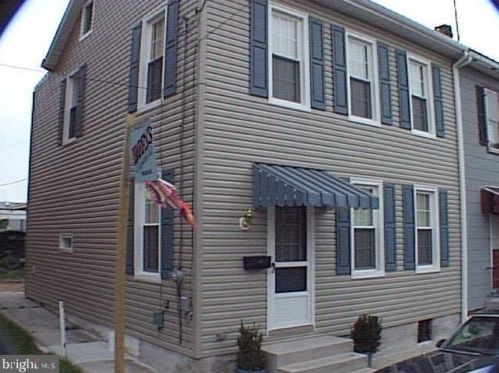 20 Centennial Ave, Hanover, PA 17331-3513