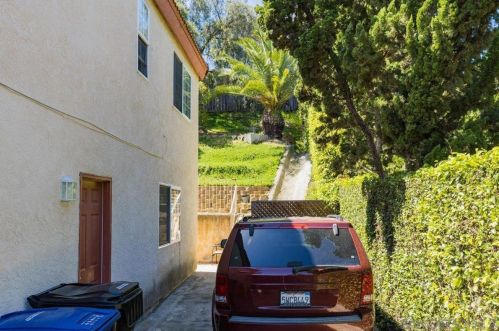 86 Las Flores Dr, Chula Vista CA  91910-1966 exterior