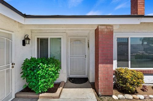 6278 Cross River Dr, Riverside CA  92509-6935 exterior