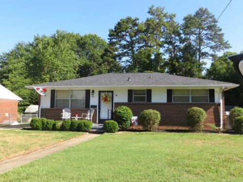 210 Meadowbrook Dr, Danville, VA 24540-2010