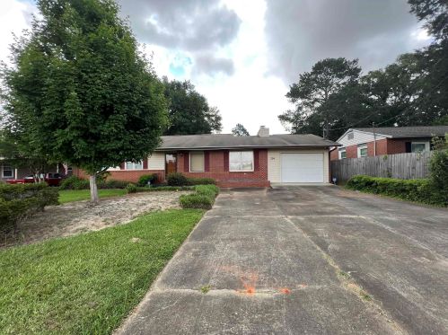 204 American Blvd, Warner Robins, GA 31093-2340