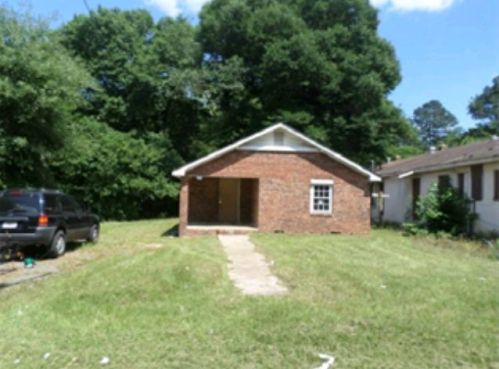 302 Carroll St, Albany, GA 31705-2821