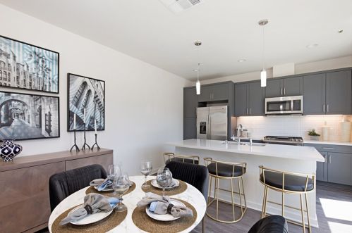 4007 Mission Inn Ave, Riverside CA  92501-3305 exterior