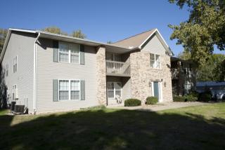 3601 Kingston Dr, Peoria IL  61604-1195 exterior