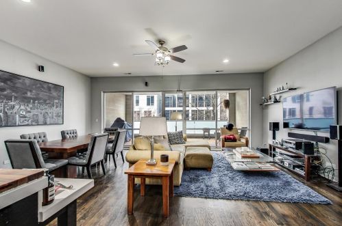 2208 Chicago Ave, Chicago, IL 60622-4827