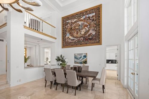 1 Charlotte, Irvine CA  92603-3448 exterior