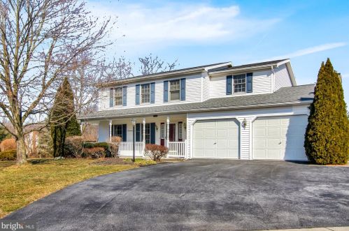 2405 Tracy Cir, Harrisburg, PA 17112-8529