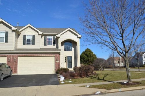 2327 Sandy Creek Dr, Barrington Hills, IL 60102