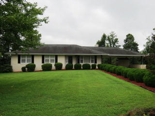 220 Edgehill Dr, Collinsville, VA 24078-2845