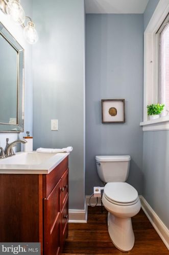 827 28th St, Philadelphia PA  19130-1724 exterior