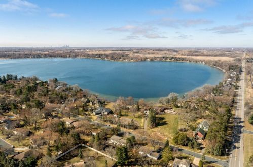 5490 Carlson Rd, Saint Paul MN  55126-1216 exterior