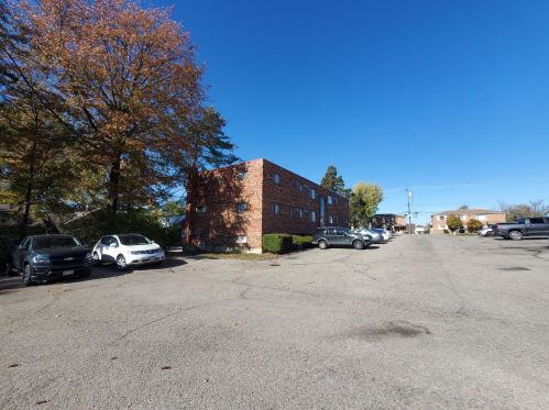 2819 Blue Rock Rd, Cincinnati, OH 45239-6368