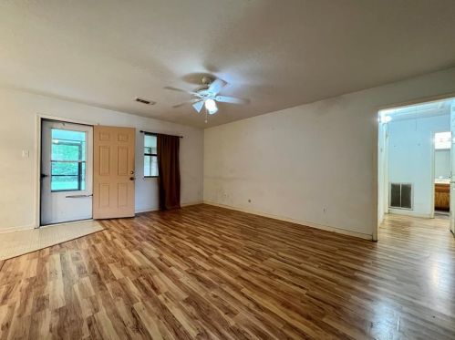 1220 Heather Ln, Angleton TX  77515-3600 exterior