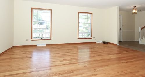 258 El Paso Ln, Carol Stream IL  60188-1737 exterior