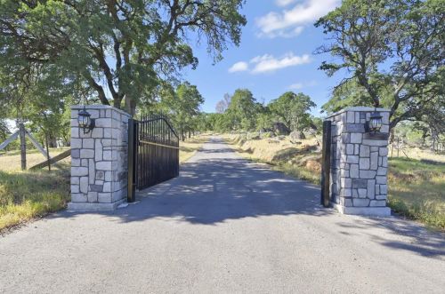 7304 Frontier Trl, Browns Valley, CA 95918-9634