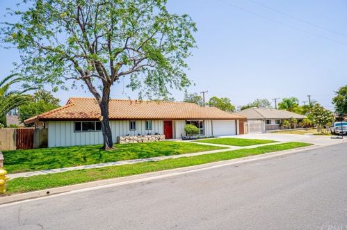 1237 Eisner Pl, Anaheim CA  92801-4704 exterior