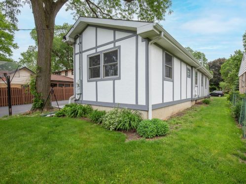 134 Sunnyside Ave, Elmhurst IL  60126-3212 exterior