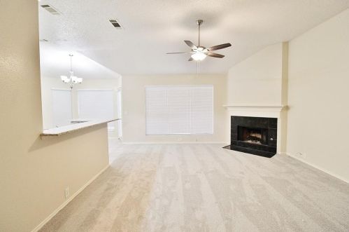 210 Ridgecrest Dr, Cedar Hill TX  75104-5118 exterior