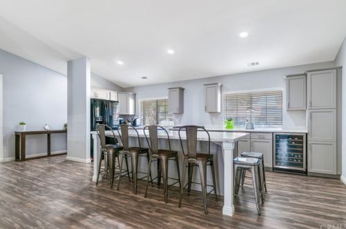 22285 Osprey Ct, Wildomar, CA 92595-8146