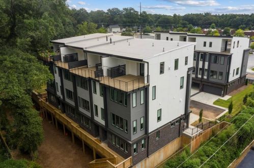 1836 Memorial Dr, Atlanta GA  30317-2136 exterior