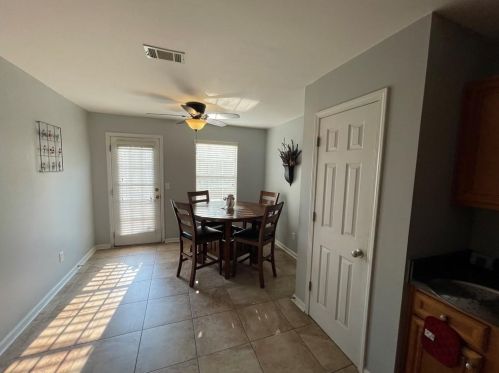 5849 El Segundo Way, Atlanta GA  30349-7519 exterior