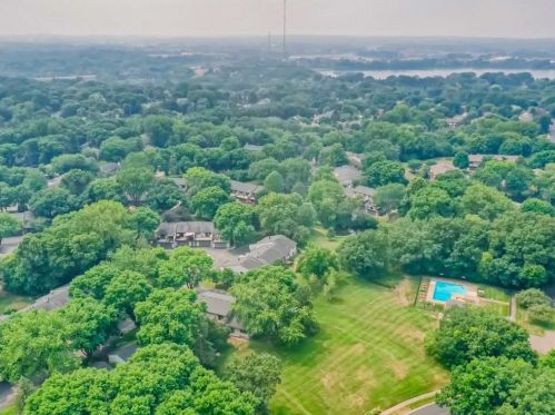 4385 Arden View Ct, Saint Paul MN  55112-1946 exterior