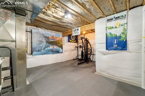 1316 Longs Pt, Woodland Park CO 80863-5306 exterior