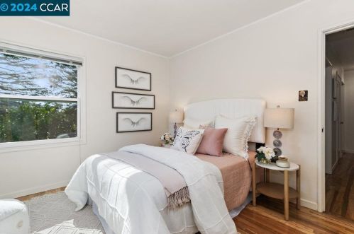 1945 Encima Dr, Concord CA  94519-2207 exterior