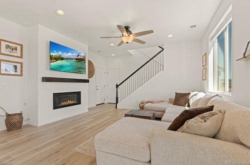 27524 10th Dr, Aurora CO  80018 exterior