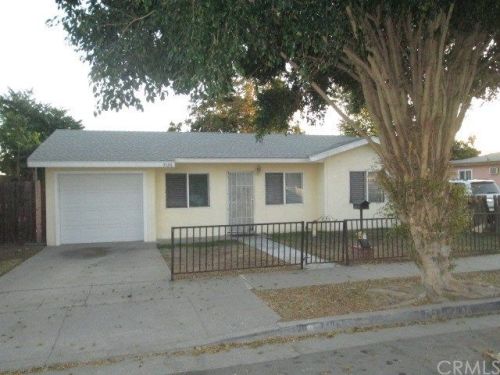 7126 San Luis St, Paramount, CA 90723-3211