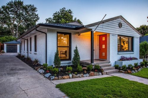 2736 10th St, Dallas, TX 75211-2733