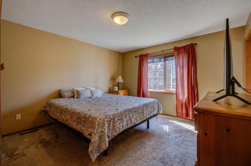 679 Falcon Rdg Rd, Saint Paul MN  55125-1457 exterior