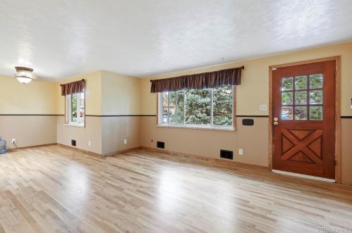 9834 53rd Pl, Arvada, CO 80002-3244