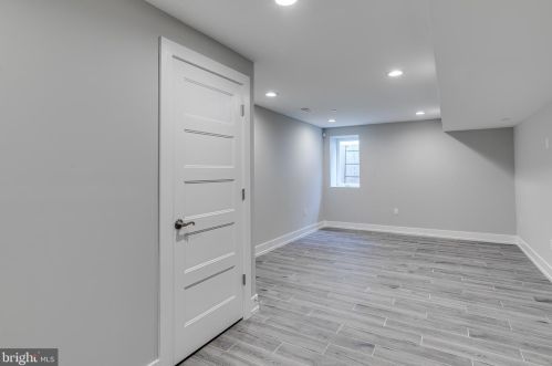 1719 27 St, Philadelphia PA 19121-2824 exterior