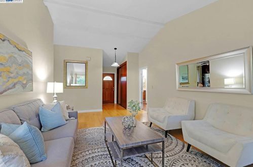 5442 Agostino Ct, Concord CA  94521-2421 exterior