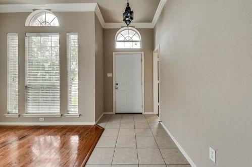 2712 Flint Rock Dr, Fort Worth TX  76131-2055 exterior