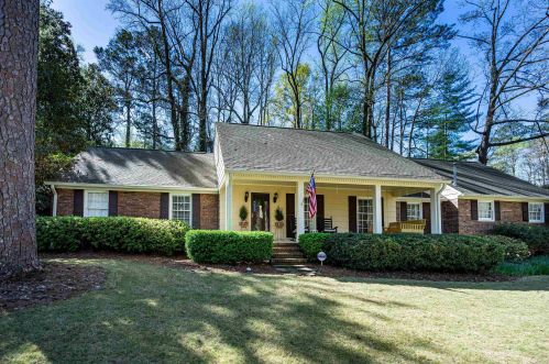 529 Ridgecrest Rd, Lagrange, GA 30240-2143