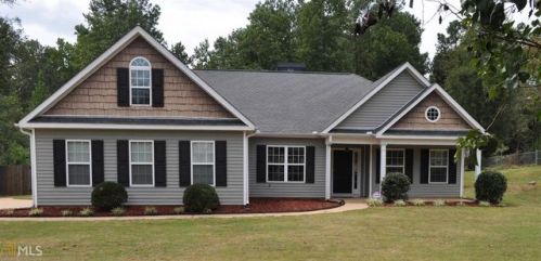 104 Hunters Ln, Lagrange, GA 30240-7593
