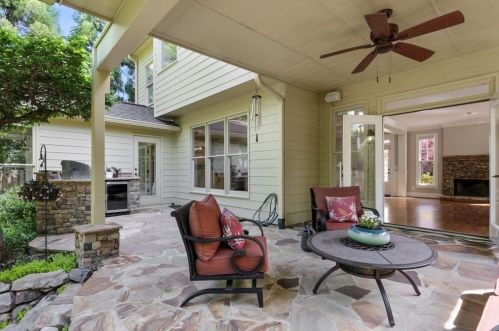 2632 Brookline Cir, Atlanta GA  30319-3691 exterior