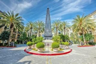 3425 Watermarke Pl, Irvine CA  92612-5620 exterior